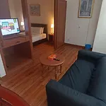 Kl New Apartment At Times Square